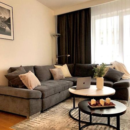 Apartaments Airport Okecie Premium Warsaw Exterior photo