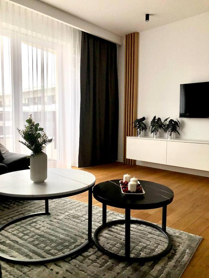 Apartaments Airport Okecie Premium Warsaw Exterior photo