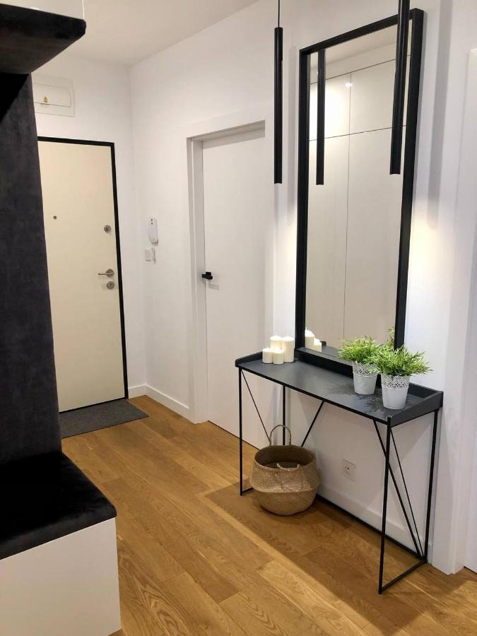Apartaments Airport Okecie Premium Warsaw Exterior photo