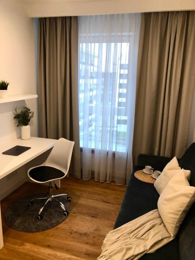 Apartaments Airport Okecie Premium Warsaw Exterior photo